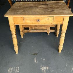 Pine Table