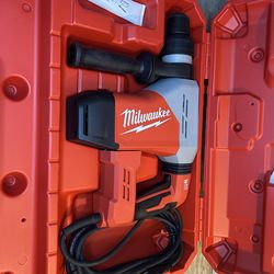 Milwaukee 1-9/16 in. SDS-Max Rotary Hammer