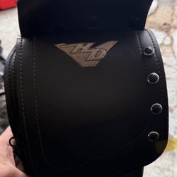 Harley Davidson Touring Road King V Saddlebag Pearl Studded Black Leather Set