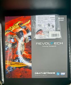 Kaiyodo Revoltech Amazing Yamaguchi Deathstroke Ver 1.5 Action Figure with bonus