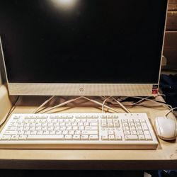 NEW HP All In One Touchscreen 24" Ryzen 5 