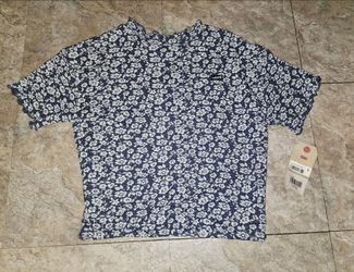 Levis girls youth shirt new