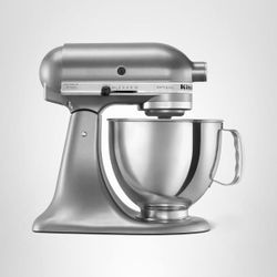 KitchenAid 5 Quart Stand Mixer - PLUS 2 additional attachments.
