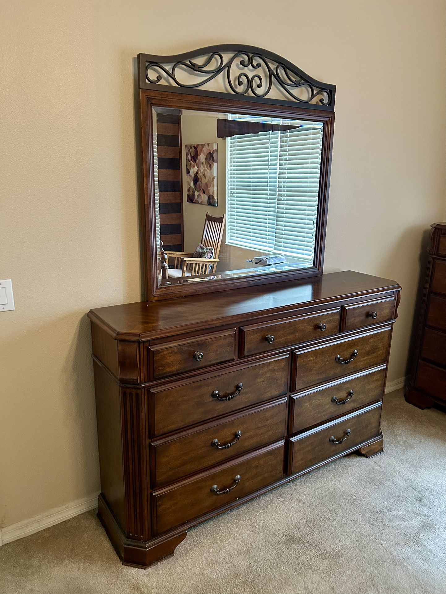 Queen Solid Wood Bedroom Set