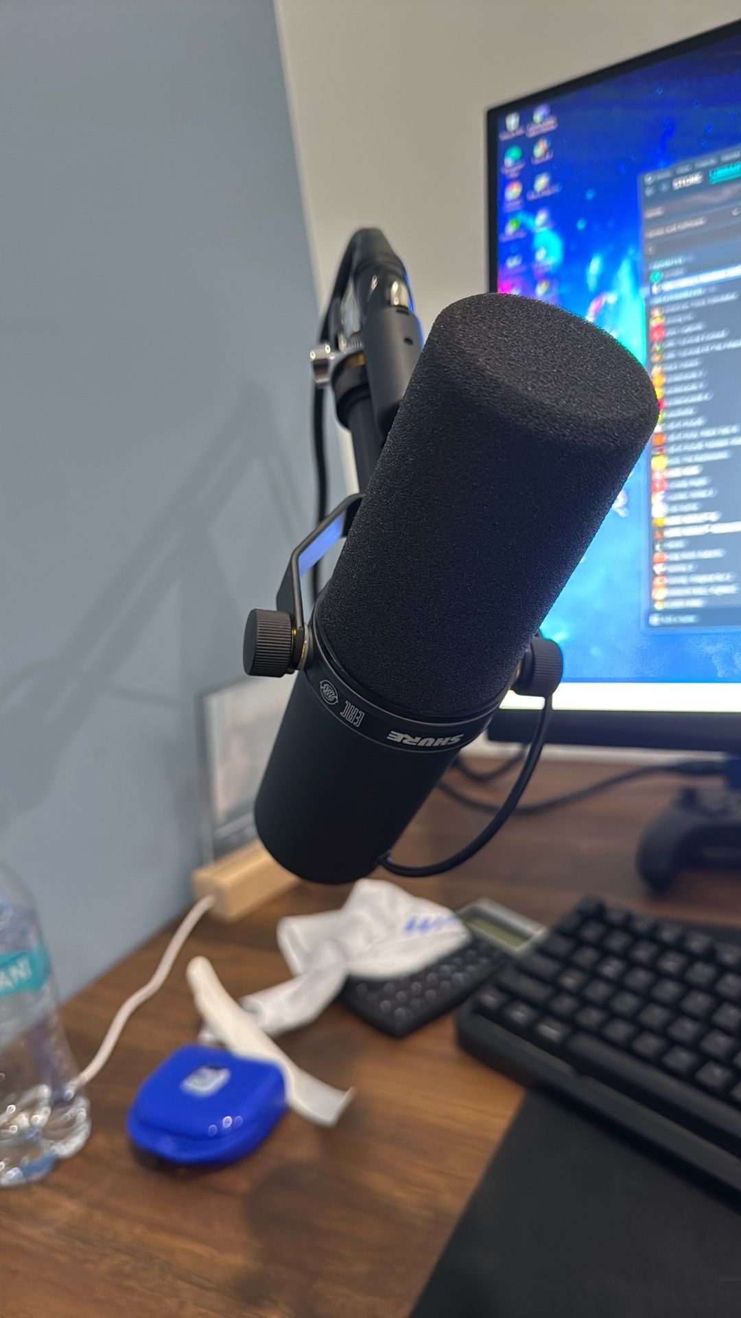 Shure Sm7b w/ rode mic arm and scarlet 2i2 interface 