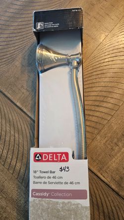 Delta Cassidy 18" Towel Bar in Champagne Bronze