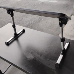 Laptop Stand💻⌨️