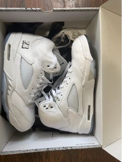 Jordan White Metallic 5’s Size 11.5