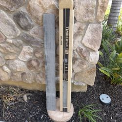 Peel And Stick Planks/ Timber Wall XL Grey Color 6 Pieces.  