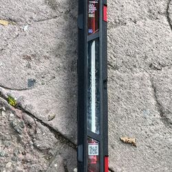 SHUSKY. 1/2 IN DRIVE TORQUE WRENCH 50-250 FT LBS