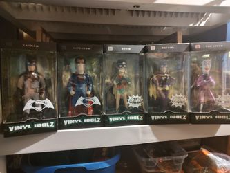 Super Heroes Vinyl Idols