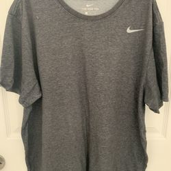 Nike Men’s Shirt