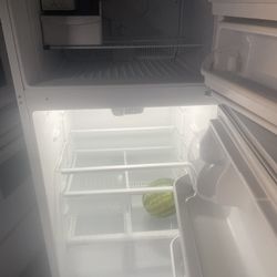 Kenmore Refrigerator 