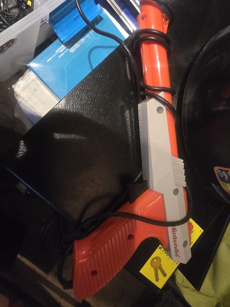 Nintendo Zapper Light Gun