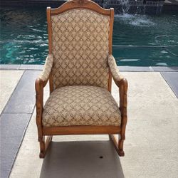 Stylish Antique Windsor Wooden Rocking Chair