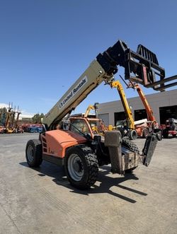 JLG Forklift Variable Reach 12,000lbs