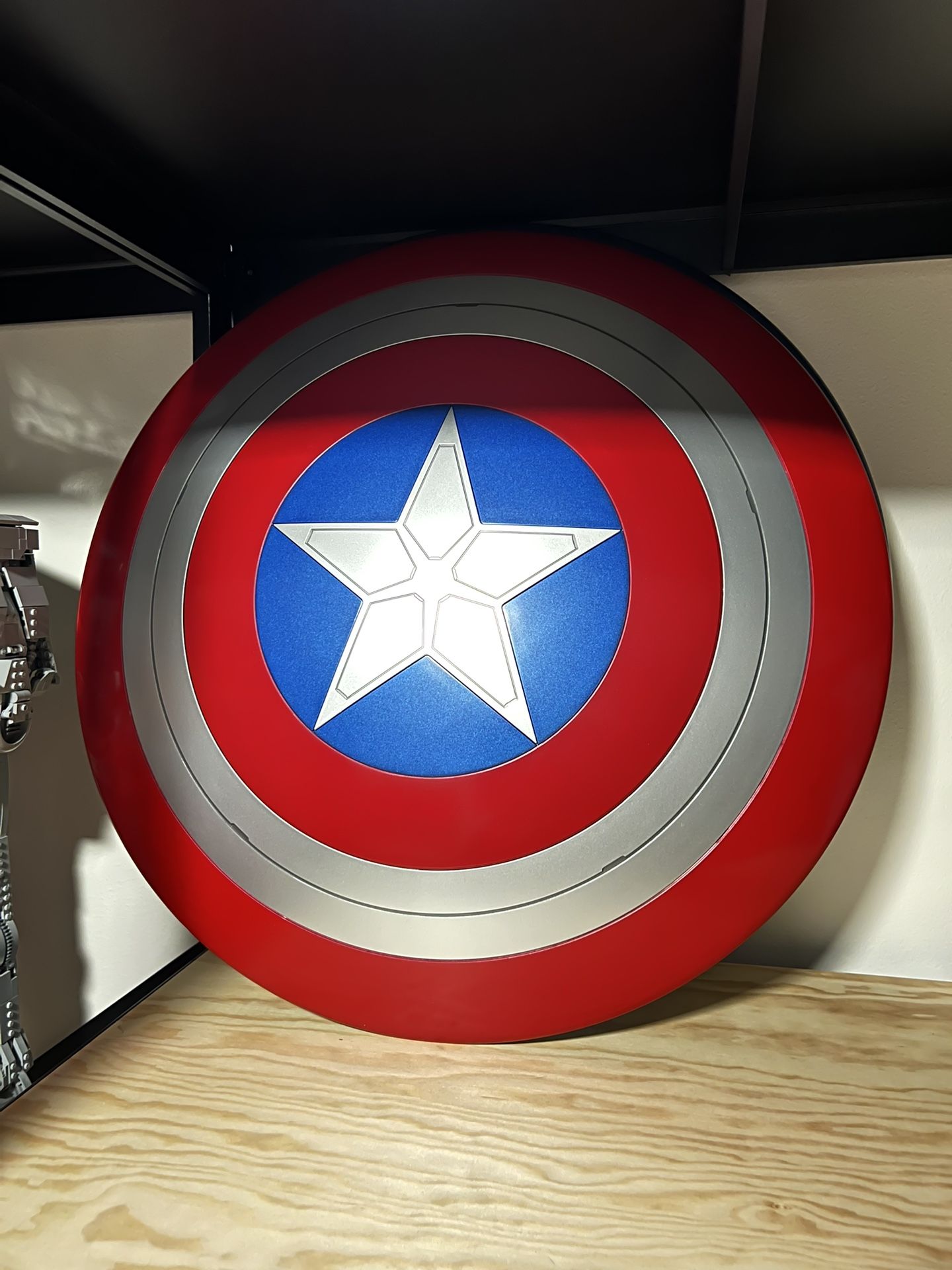 Hasbro Marvel Legends Captain America Shield