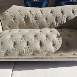 Button Tufted Love Seat