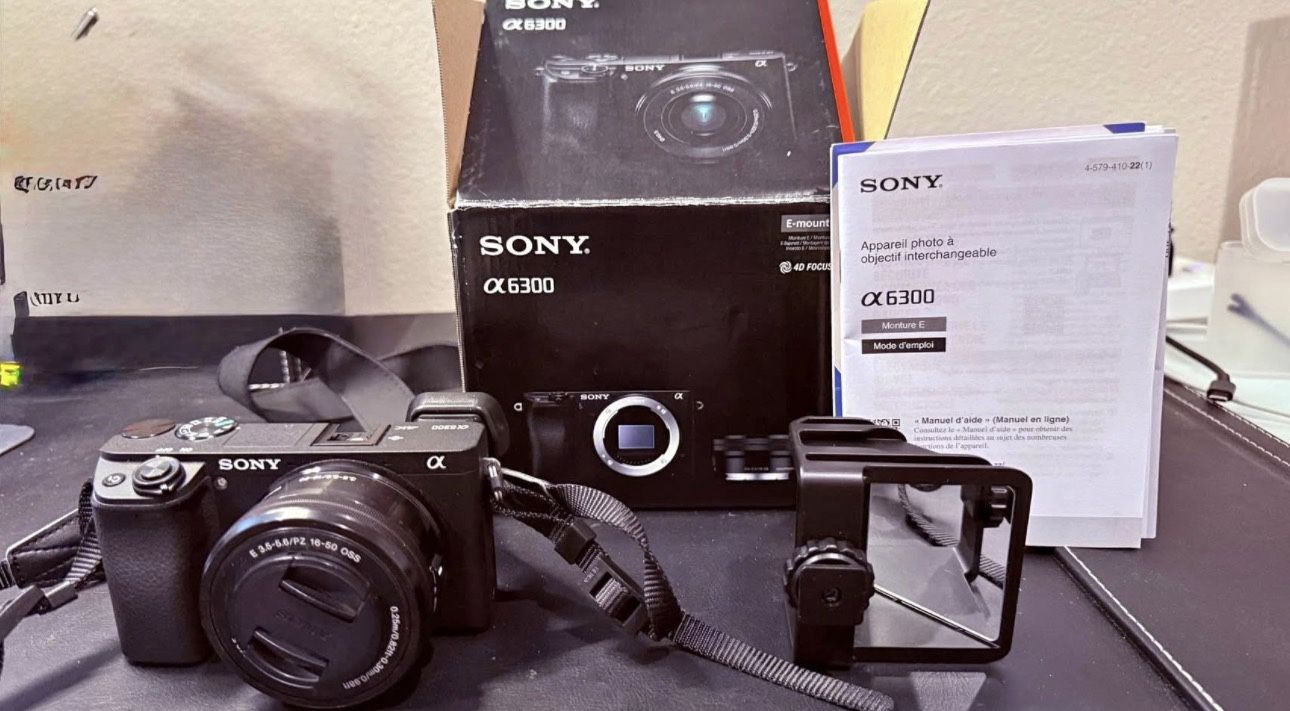 Like new 4k Sony a6300 with SELP1650 lens with only 4900 shots