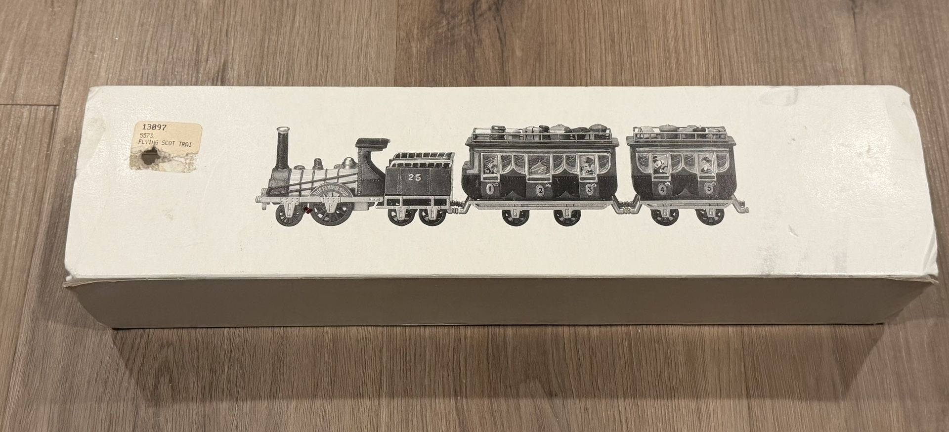 Dept. 56 Heritage Village Collection The Flying Scot Train Set of 4 #5573-5