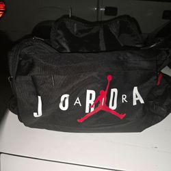 New Jordan duffle bag  with new headphones