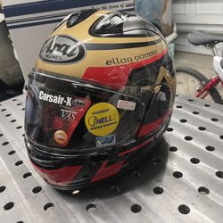 Arai Corsair X Isle Of Man TT Size L for Sale in Fort Worth, TX - OfferUp