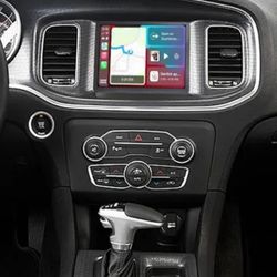 8.4 Uconnect Screen Radio With Car Play