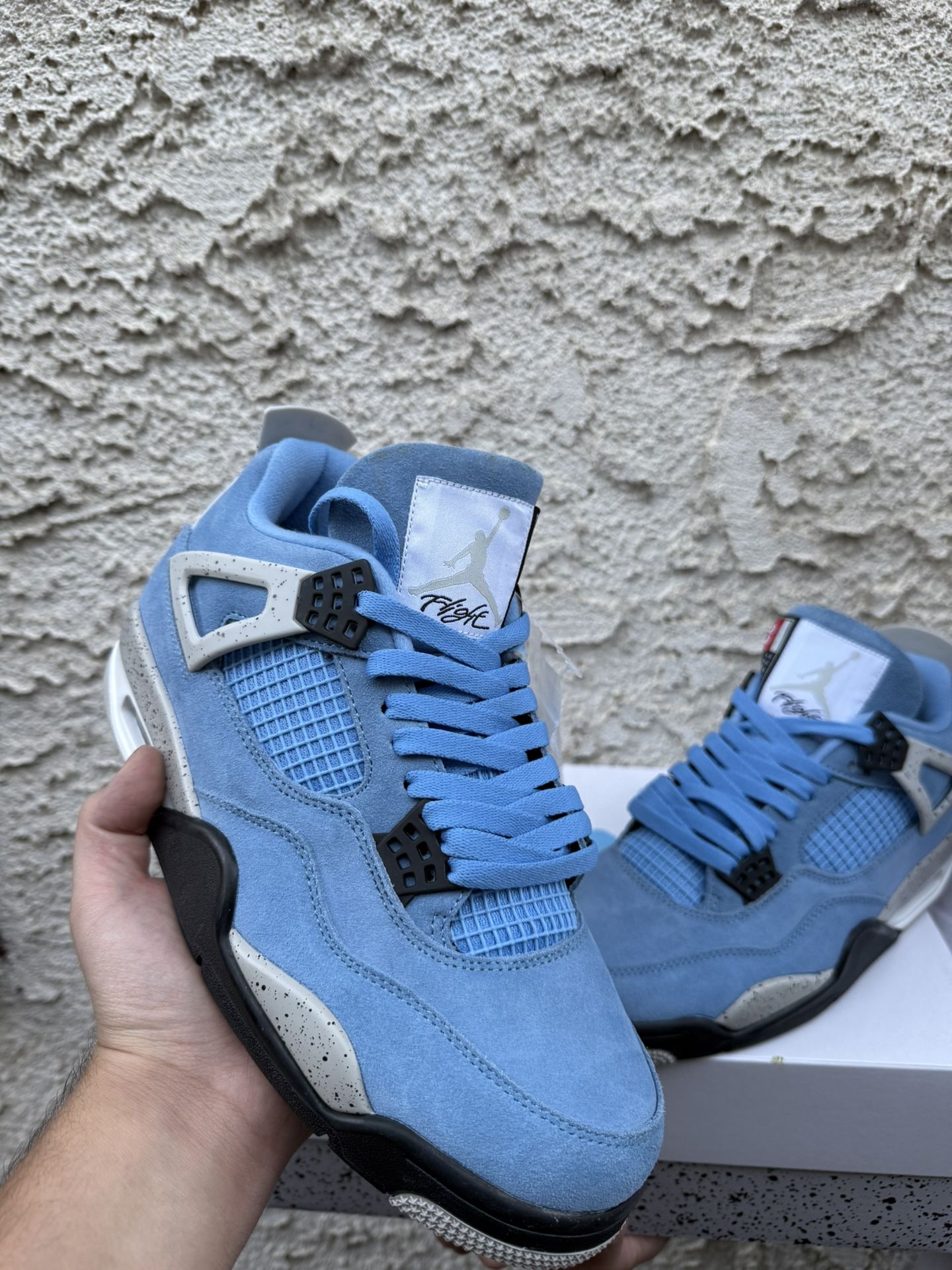Nike Air jordan 4 retro University Blue Size 8,8.5,9.5,10