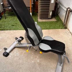 TuffStuff - Evolution Series Deluxe Flat/Incline Bench