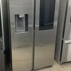 Side X Side. Hub Refrigerator  