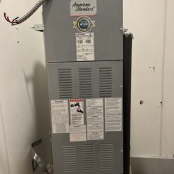 Electric Hot Water Tank Great Condition 