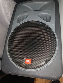 JBL Eon15 Powered Speaker
