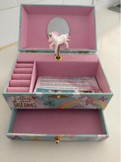 Girls Spinning Unicorn jewelry box