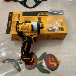 DEWALT