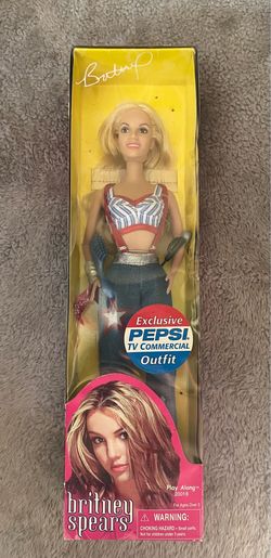 BRITNEY SPEARS BARBIE DOLL COLLECTORS EXCLUSIVE PEPSI OUTFIT