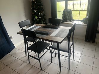 Dinning Table