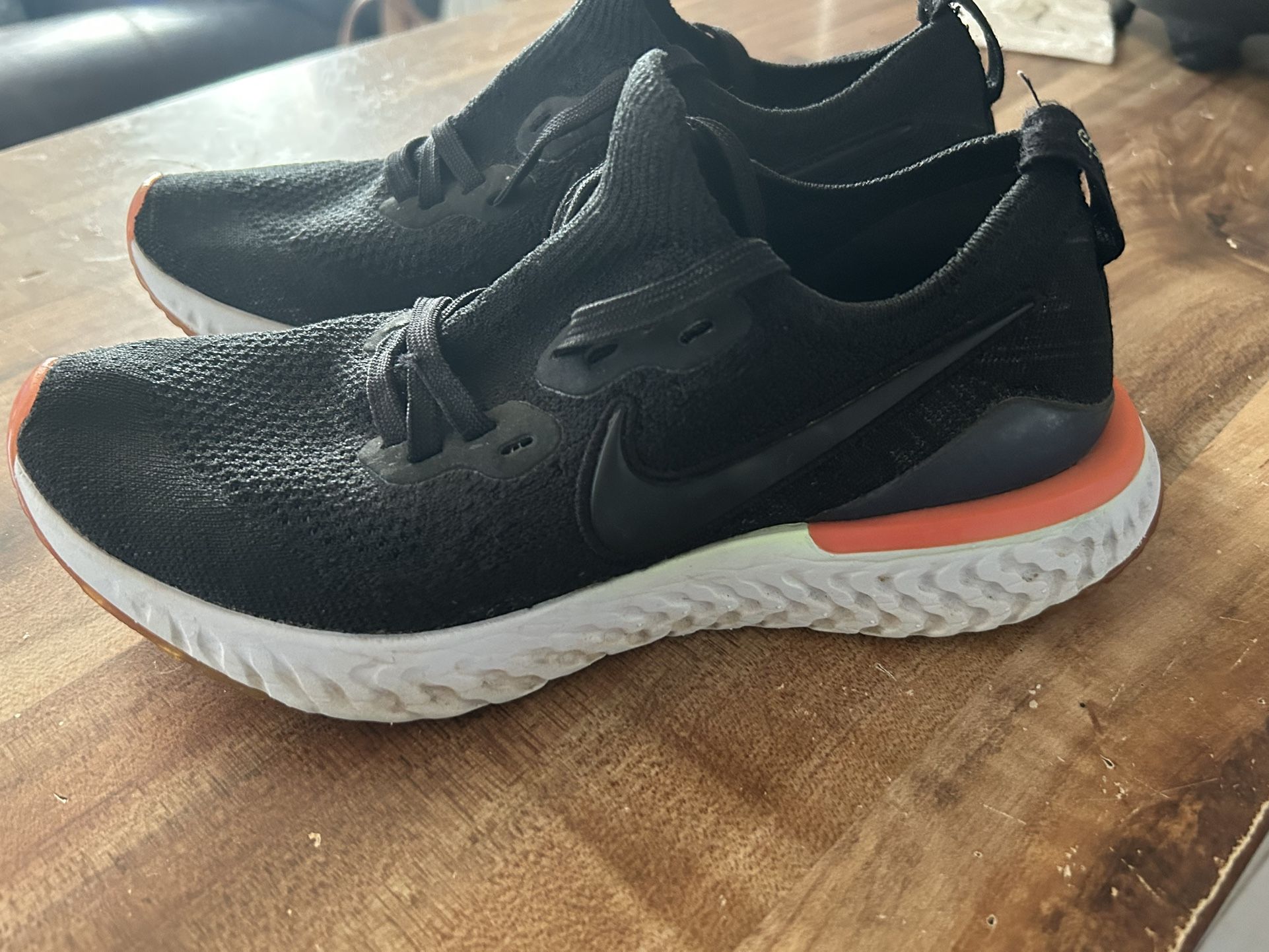 Women’s Nike Epic Flynit Rec