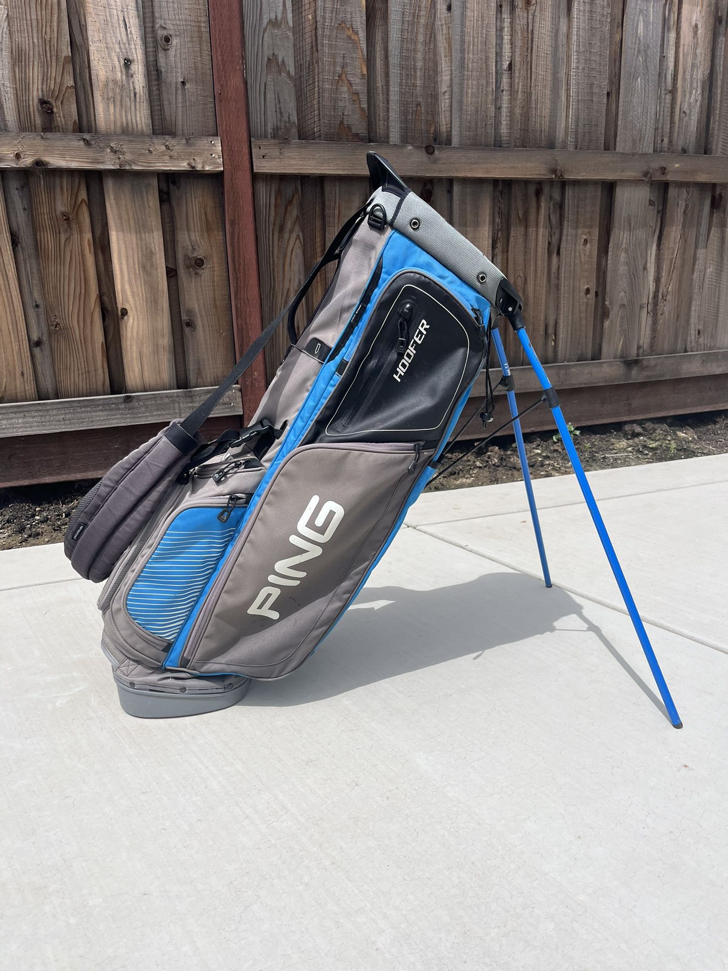 PING Hoofer Golf Bag Stand Blue