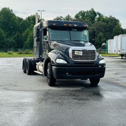 2007 Freightliner Columbia