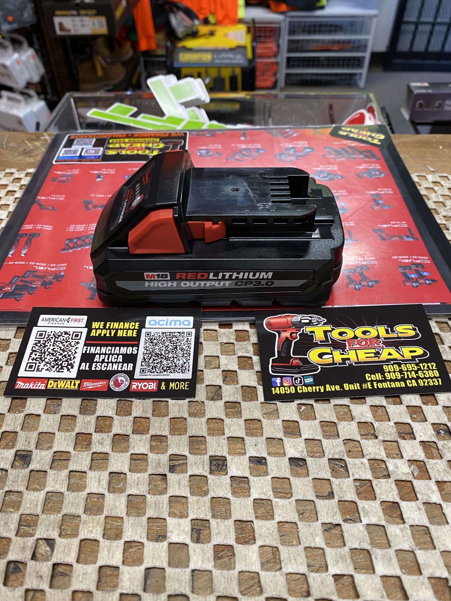 Milwaukee M18 18-Volt Lithium-Ion HIGH OUTPUT CP 3.0 Ah Battery