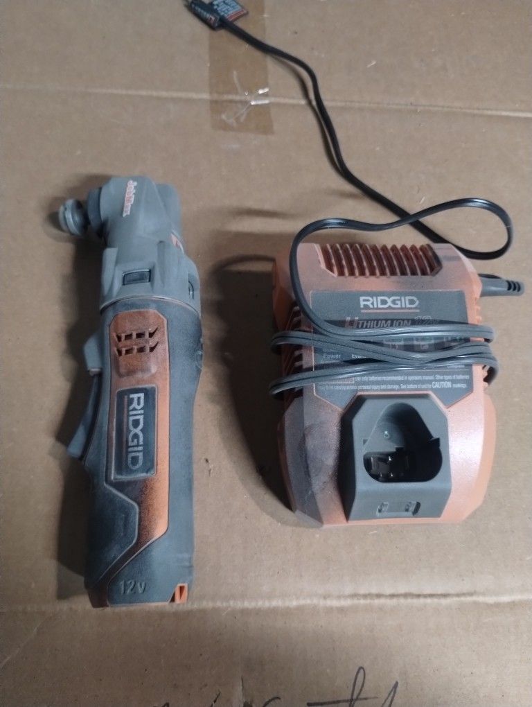 Ridged Oscillating Tool And Charger 