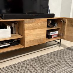 West Elm Mango Wood Set In Like New Condition