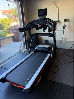 Bowflex Treadmill T10 As Is Not Working Like New