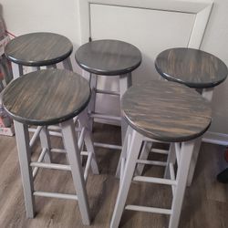 5 Bar Stools