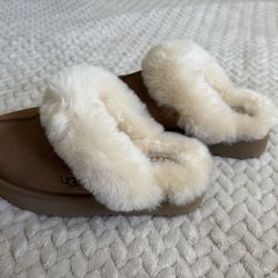 Platform UGGS