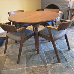 🪑 Set of 4 Article Zola Dining Chairs + Table $400 (chairs must go together)