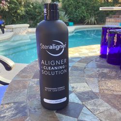 Invisalign Aligner Cleaning Solution