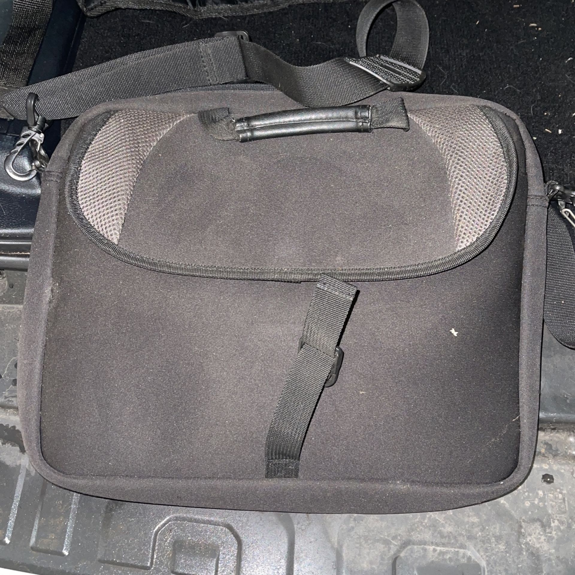 Laptop Carrying Case