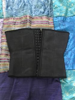 AMAZING waist trainer