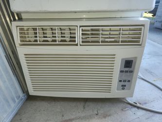 GE Window Air Conditioner 12k btu